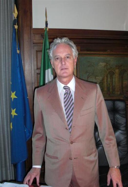  Saluto del Console generale d'Italia a Madrid, Sergio Barbanti, agli utenti del blog Viaggi Madrid, con consigli su Madrid