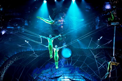 Cirque du Soleil Zarkana Acrobati